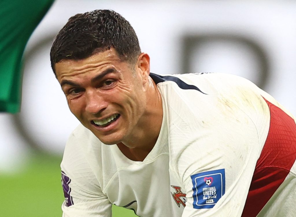 كريستيانو يجهش بالبكاء بعد خسارة البرتغال أمام المغرب في مونديال 2022